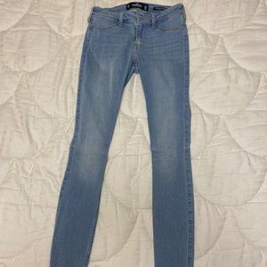 Hollister Advanced Stretch Low-Rise Jean Leggings, Size 0